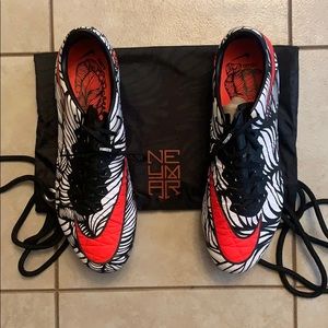 Nike hyper venom